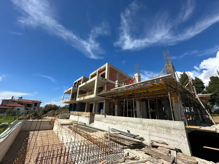 Blue Breeze construction, phase 01