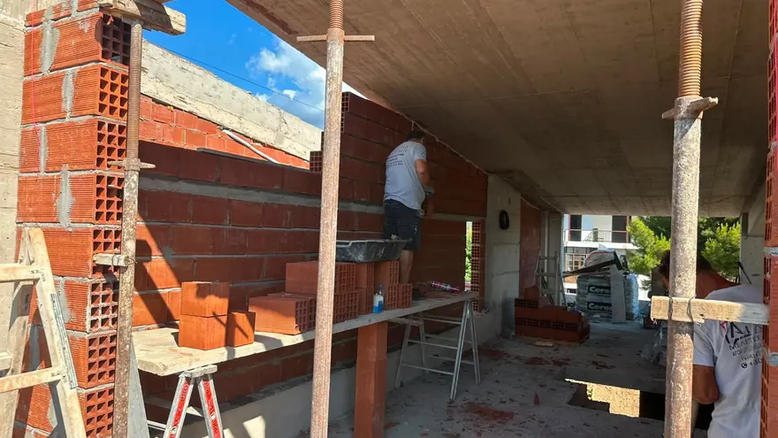 Blue Breeze construction, phase 02